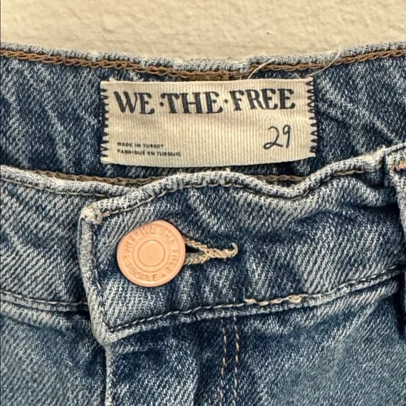 WE THE FREE Baggy High Rise Jeans Medium Wash Size 29 - Picture 6 of 10